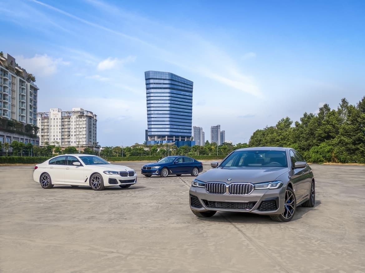 Ưu đãi tháng 8: hỗ trợ tới 100% lệ phí trước bạ cho loạt xe BMW